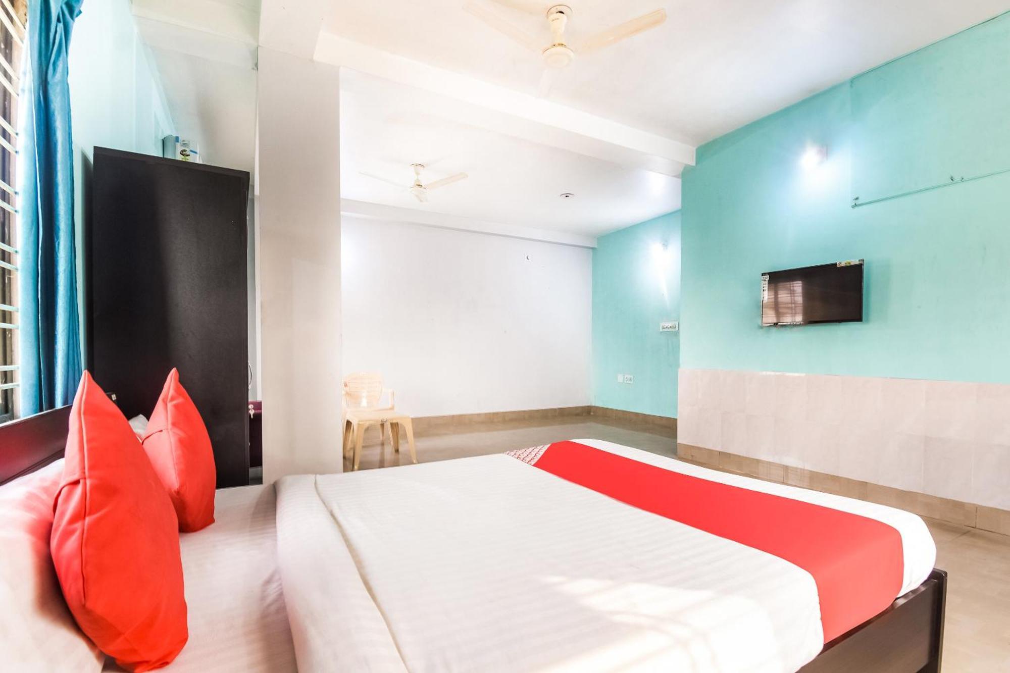 โอโย 48557 ดีที ไลท์ Hotel บูบันเนสชวาร์ ภายนอก รูปภาพ